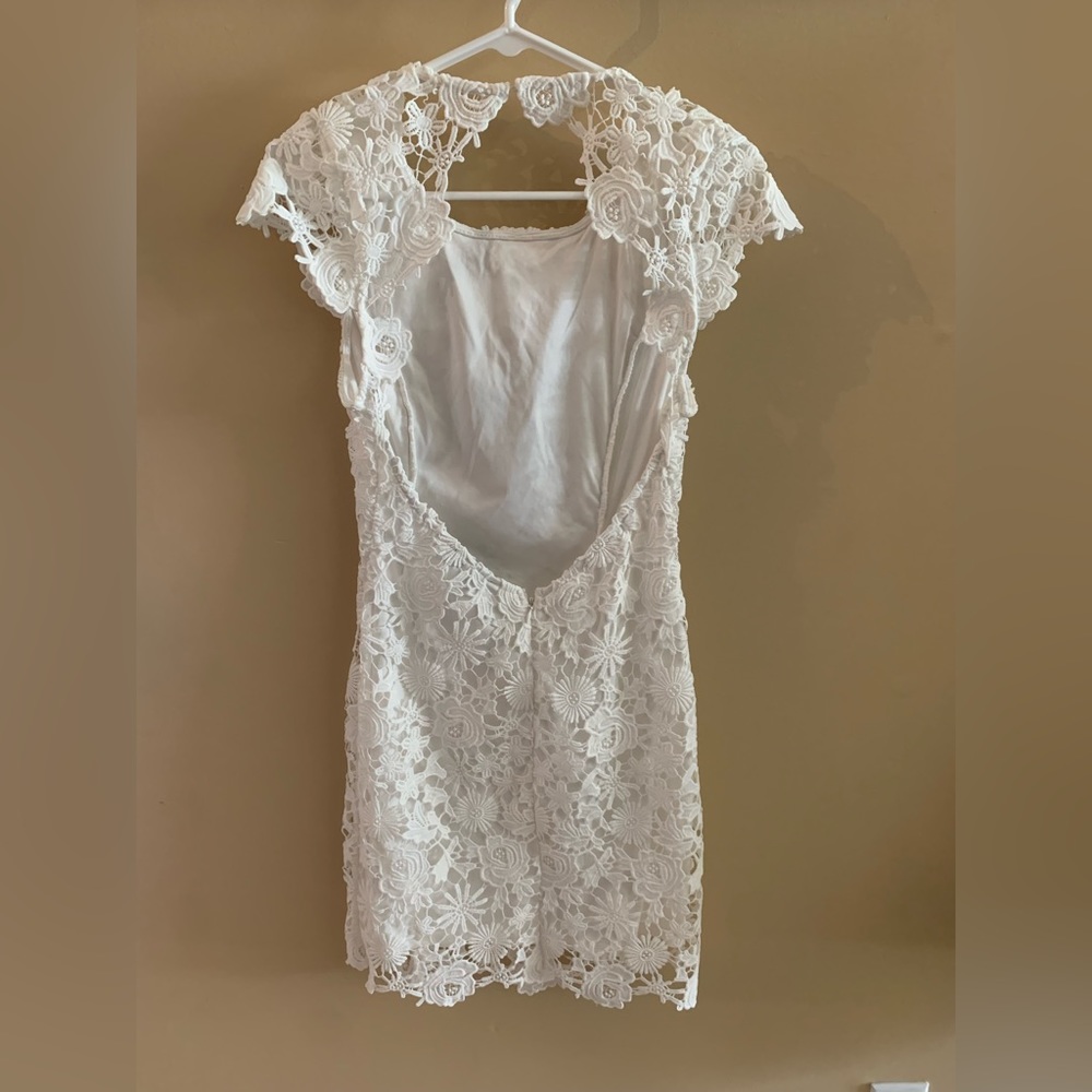 Gorgeous white lace dress!